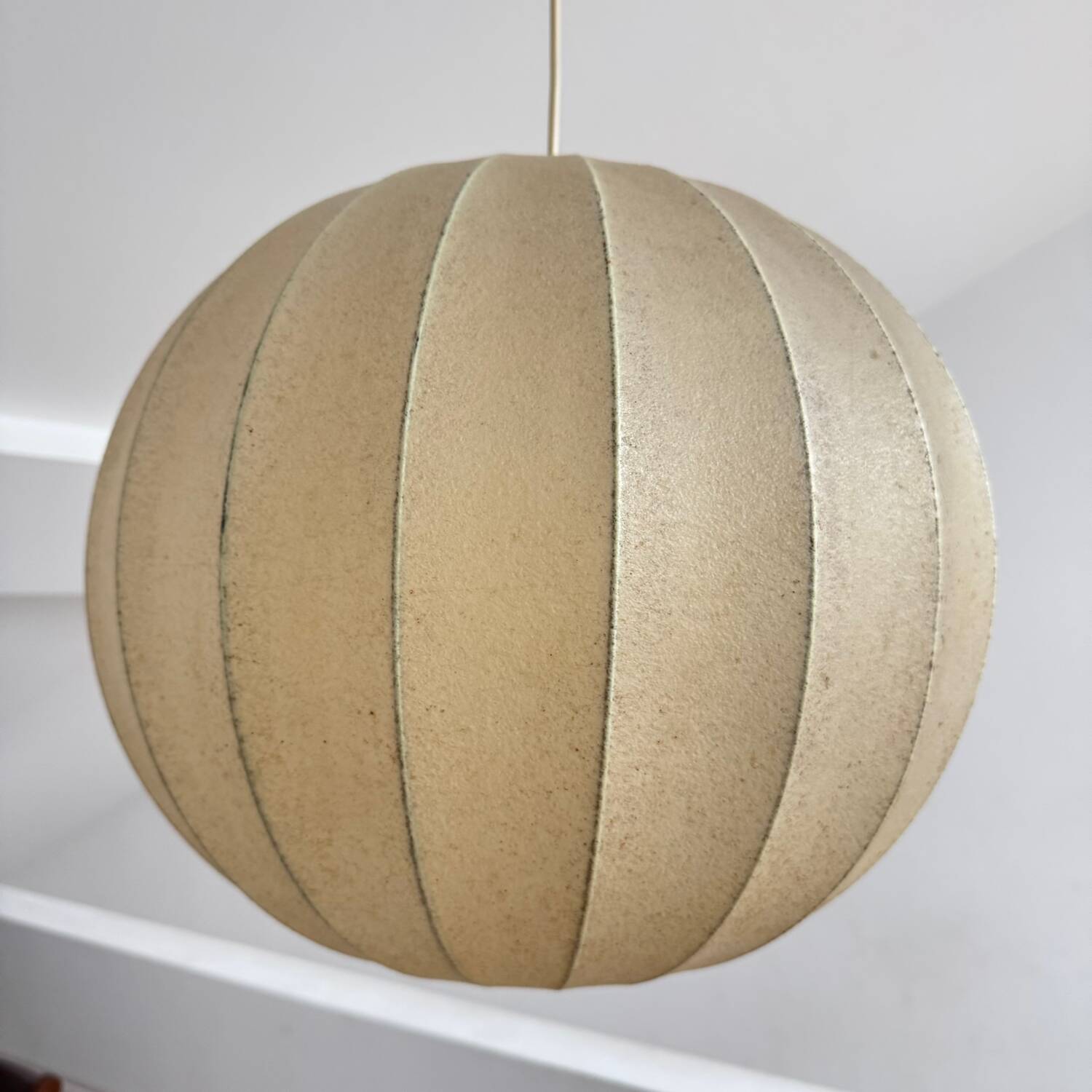 Vintage cocoon pendant lamp