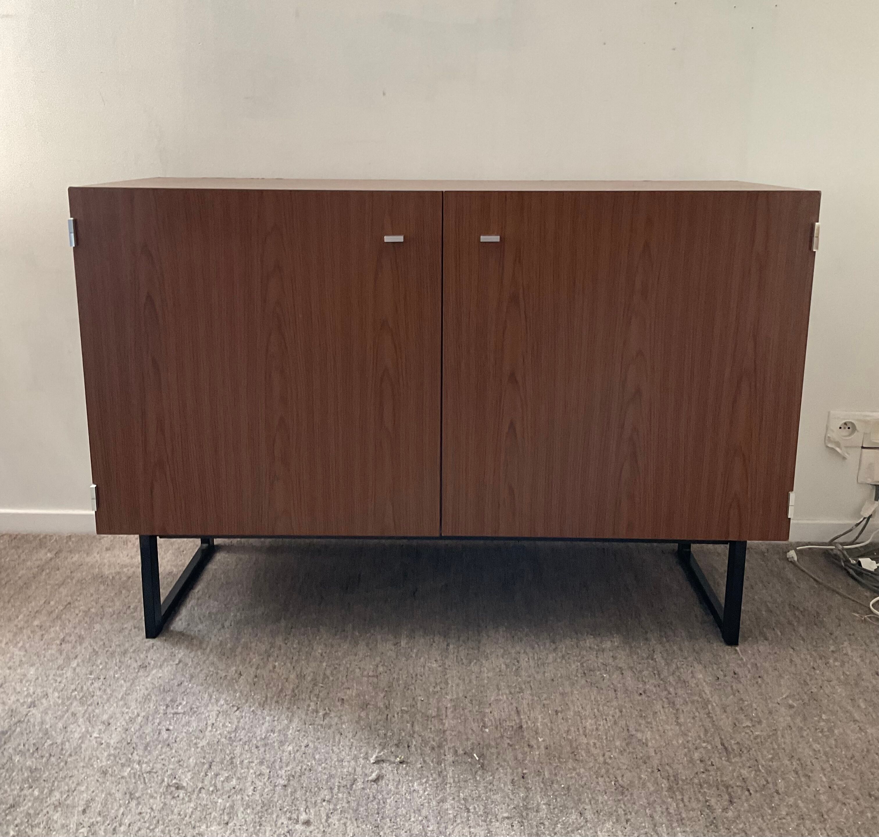 High enfilade Pierre Guariche for Meurop 60s