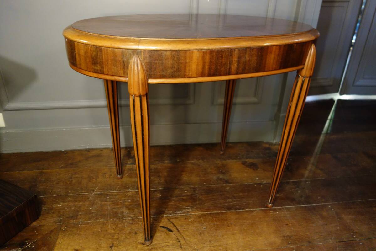 Oval Art Deco side table inlaid with a star, Sue & Mare style, circa