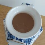 Delft earthenware covered vase