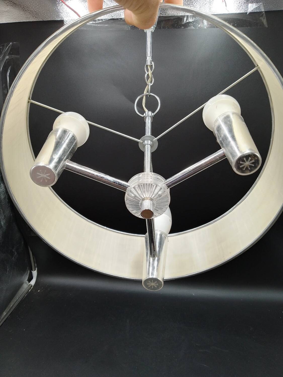Vintage 3-light chandelier in silver and white plastic