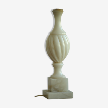 Lamp column in alabaster from the 1970s