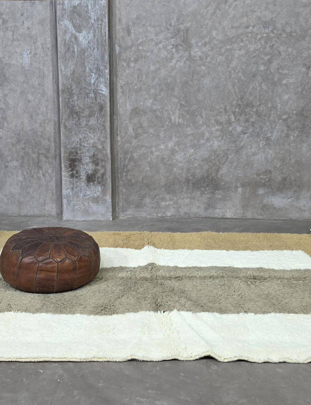 Moroccan wool rug - 255 x 180 cm