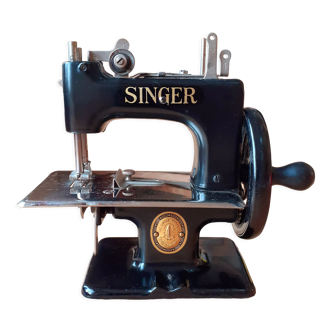 Sewing machine Singer Sewhandy