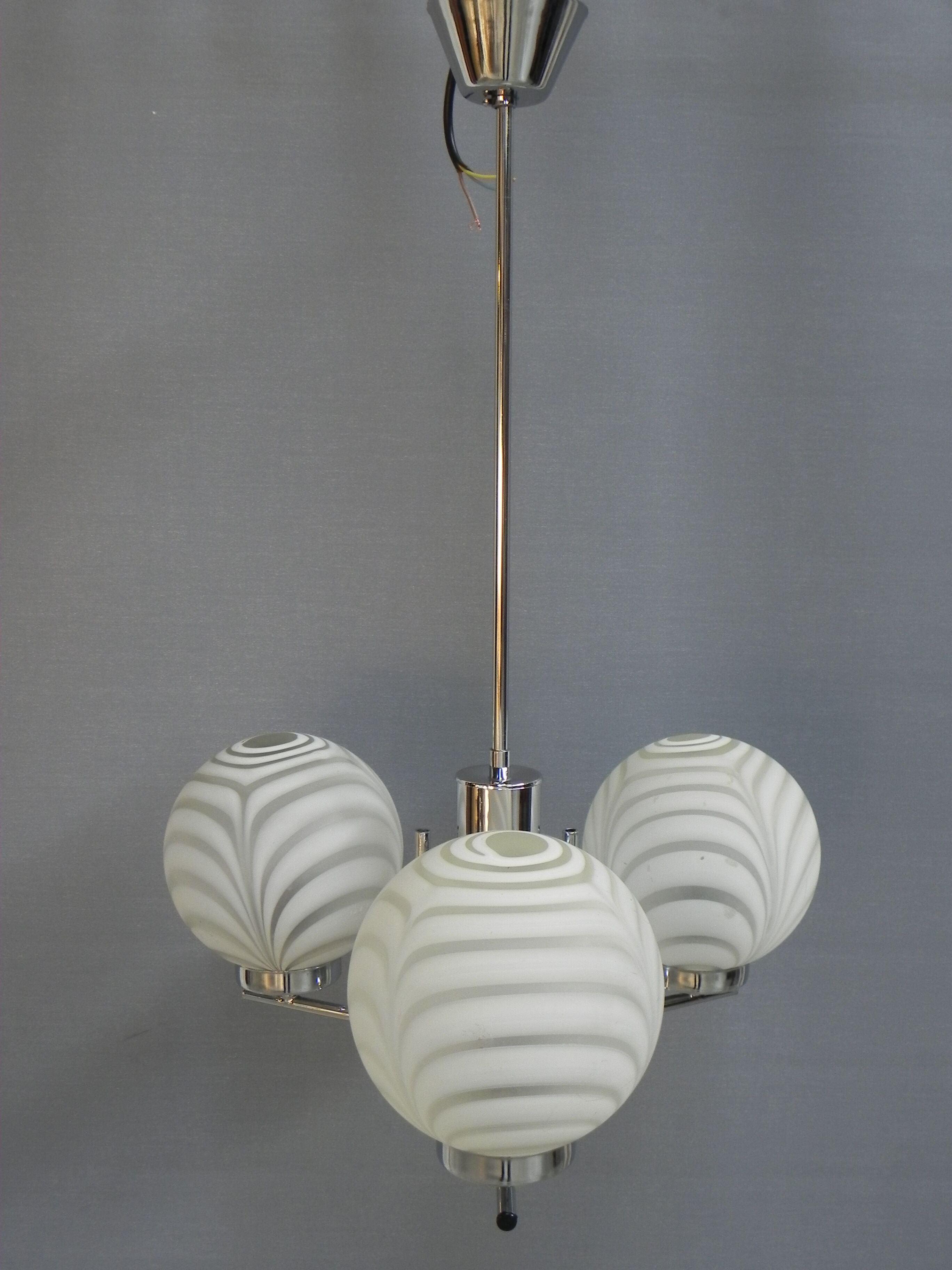 Vintage chandelier with 3 globes