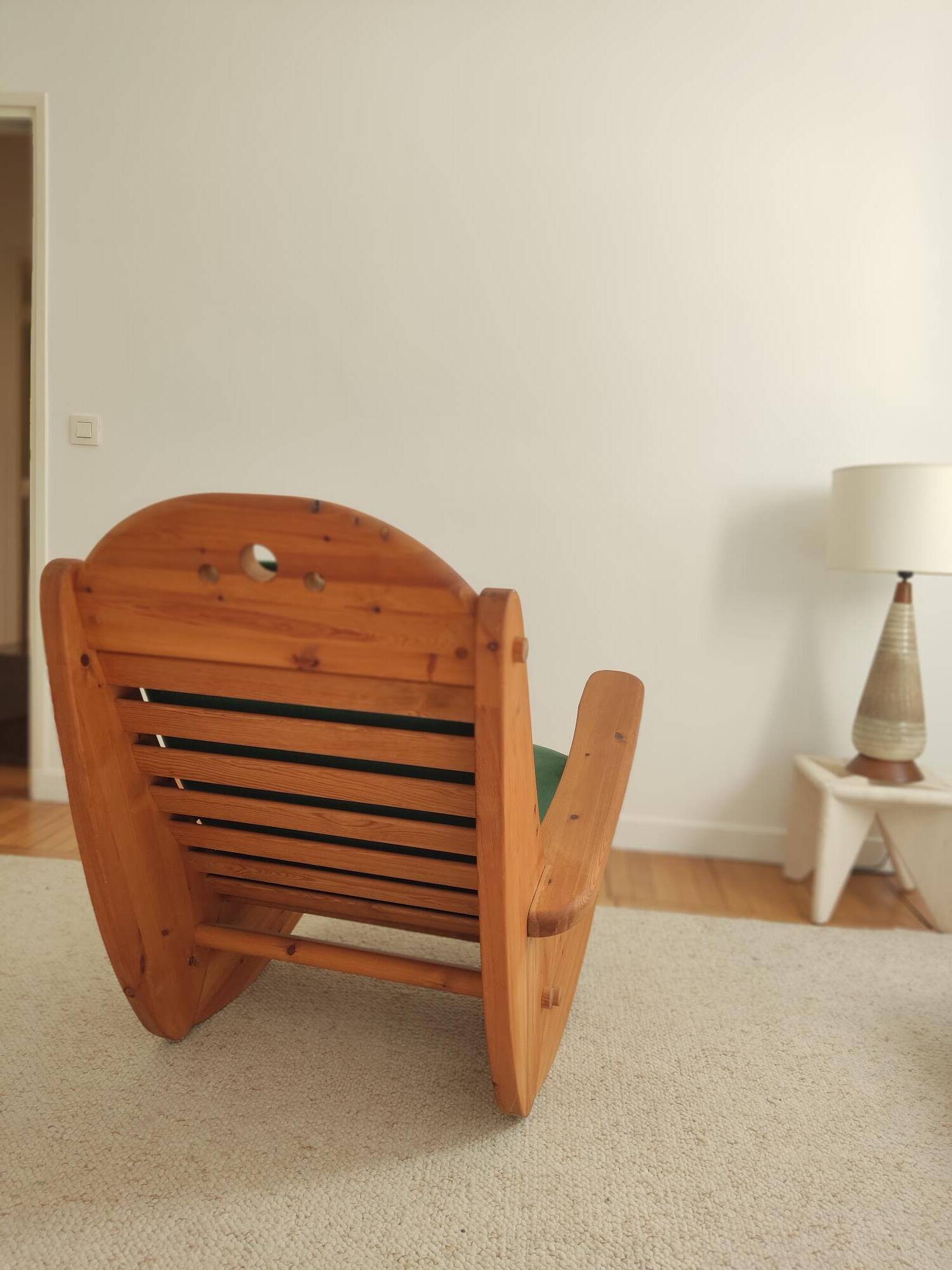 Scandinavian rocking chair in wood & mohair velvet