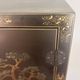 Magnifique cabinet chinois laqué noir et or
