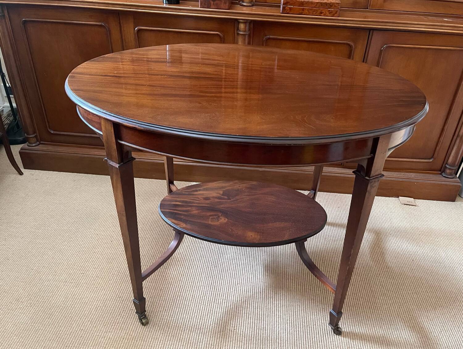 Regency oval mahogany side table, second half of the 19th century, good condition