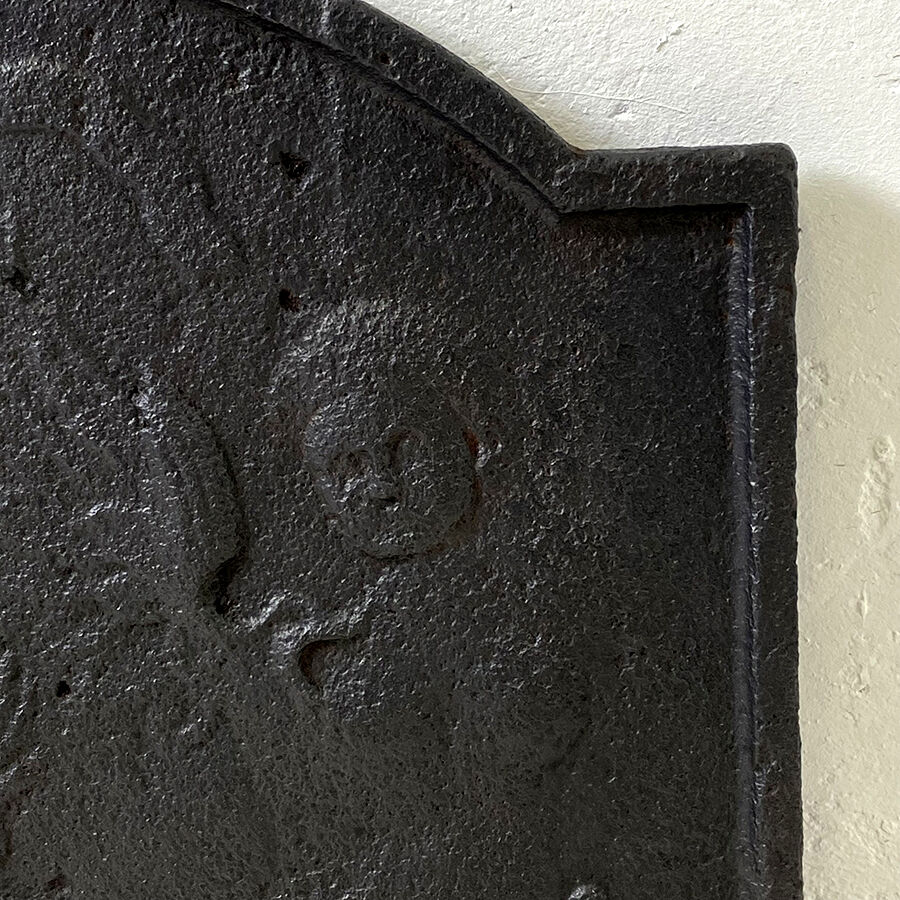 Plaque de cheminée en fonte