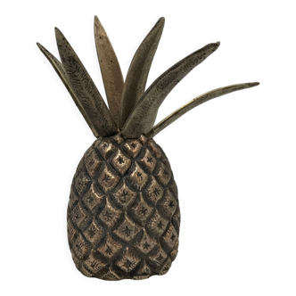 Pineapple silver metal