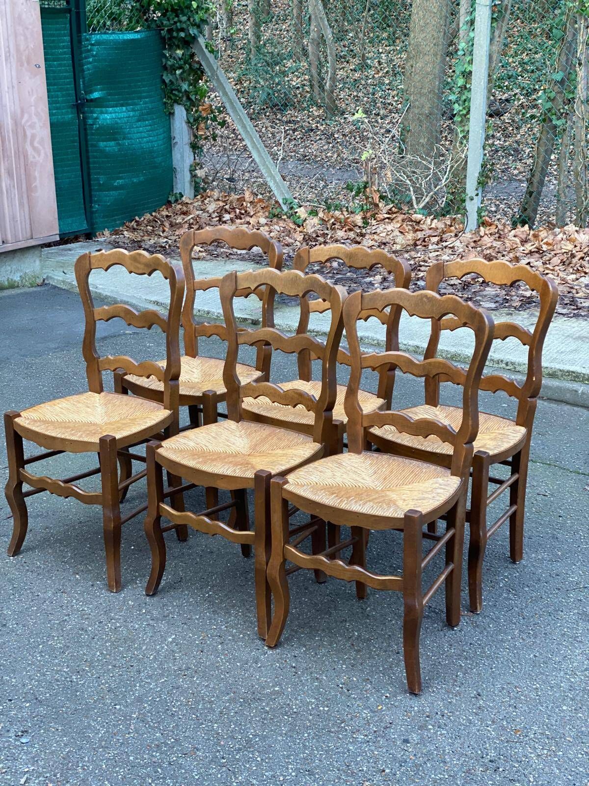 6 Louis XV chairs in solid oak, strawed and carved, 1950.