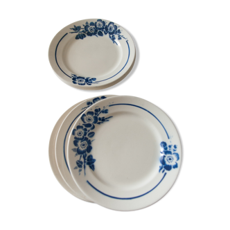 Old flat plates, blue décor, "Eglantines"