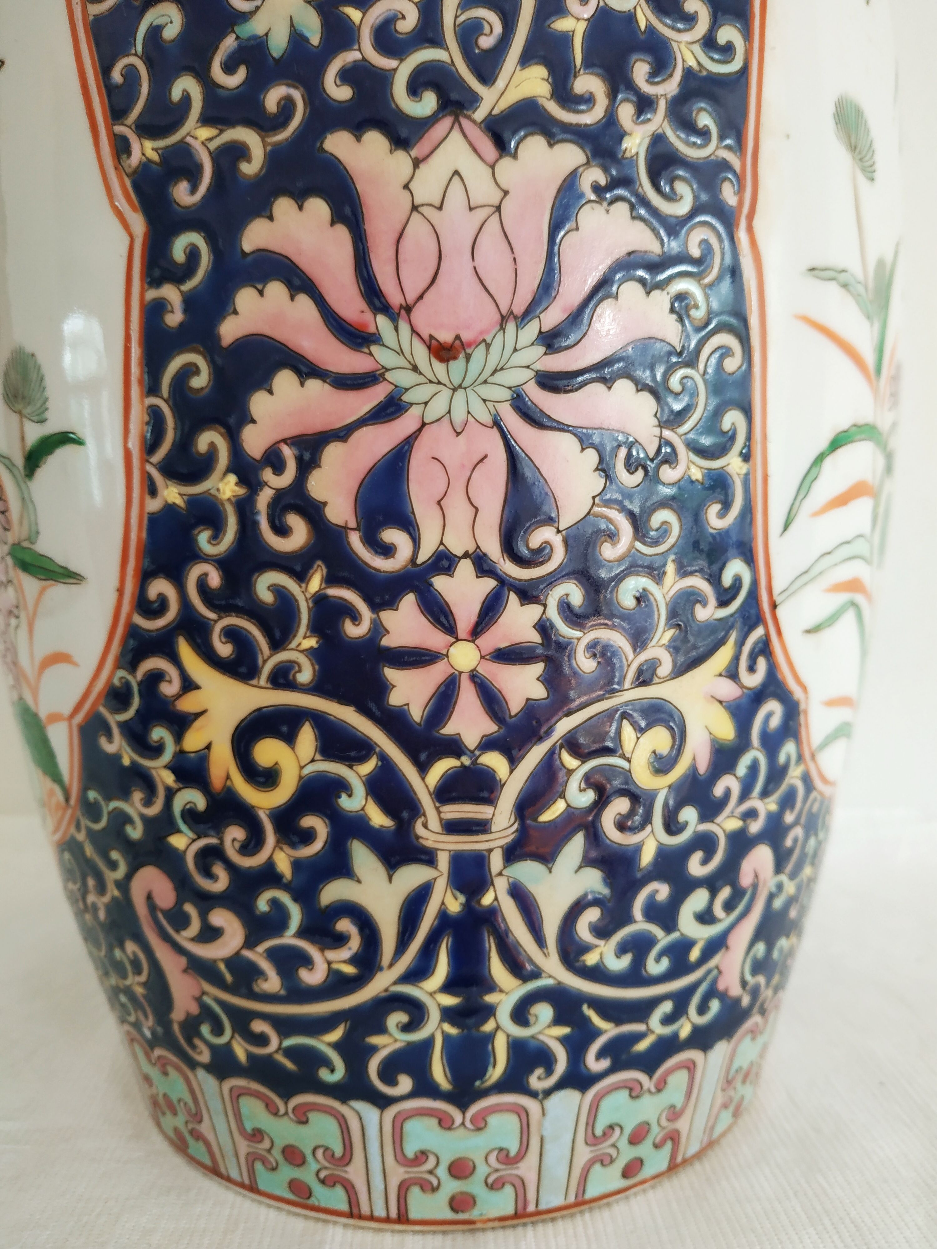 Chinese vase pink family 19th century