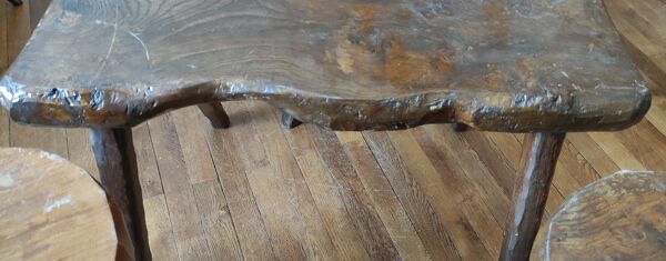 Ensemble salon brutaliste table basse avec 3 tabourets/design 20 ème