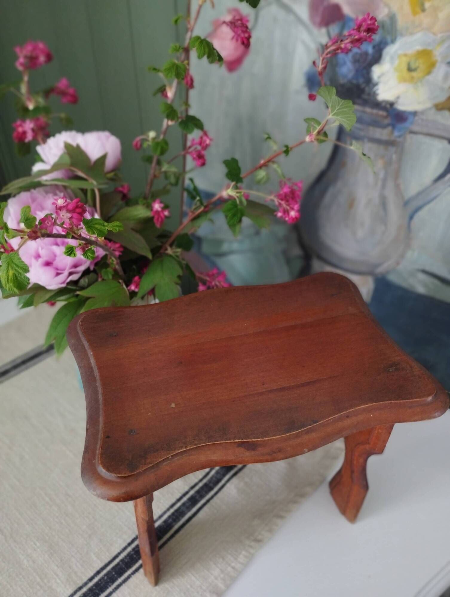 Old wooden stool / step stool Le Printemps