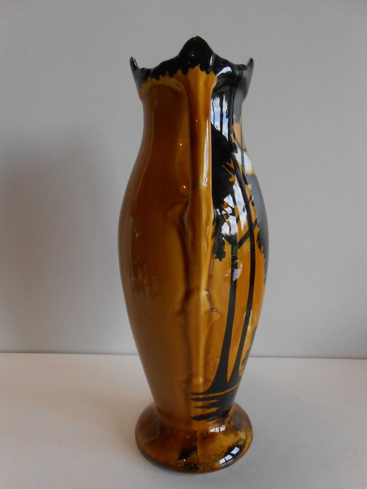 Vase art deco a l'elan orchies
