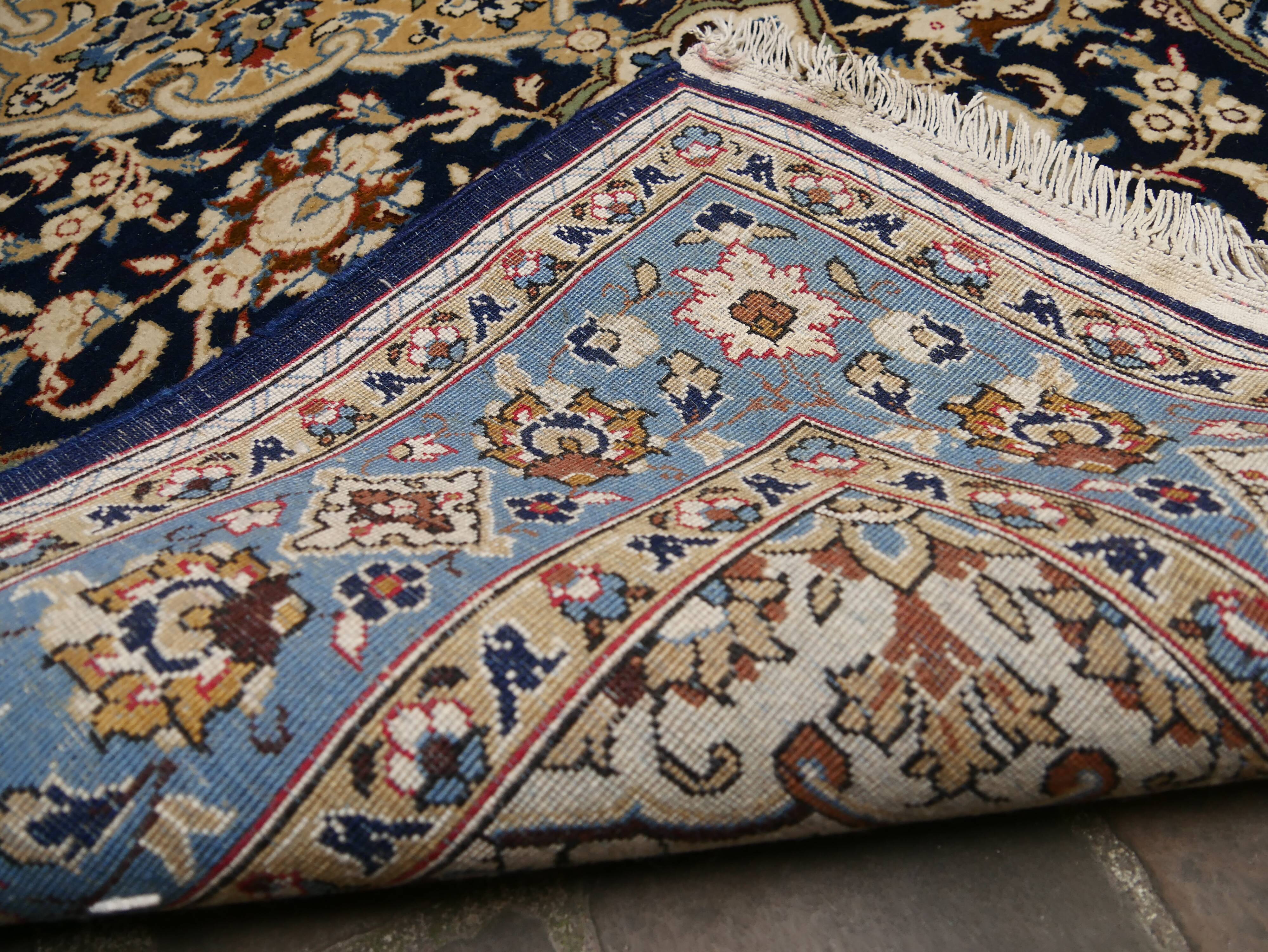 Tapis persan fait main ghoum 172 x 120 cm