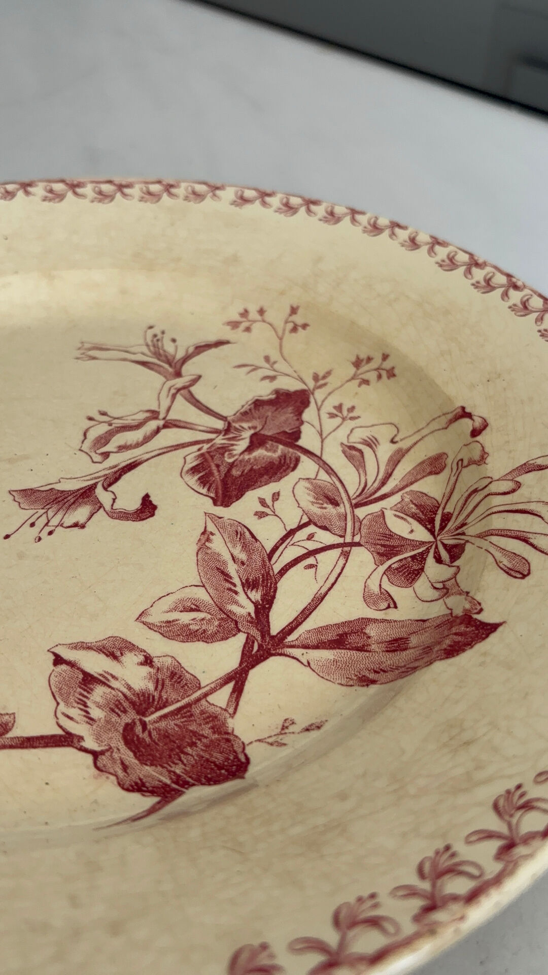 Red iron earth serving dish - Gien honeysuckle - antique earthenware