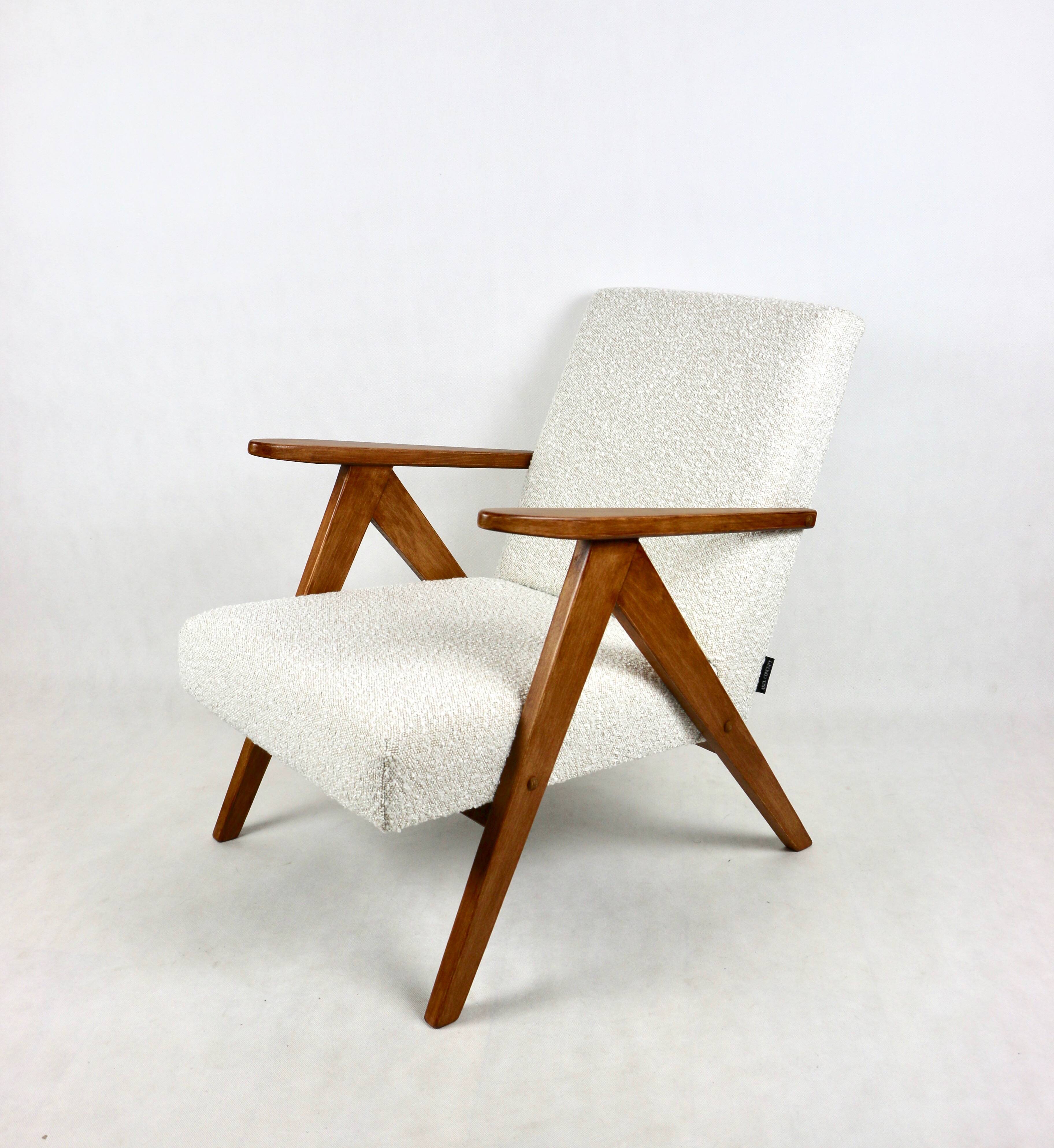 Vintage Ivory White Boucle Model B-310 Armchair, 1970s