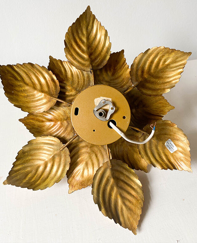 Masca golden metal flower wall lamp