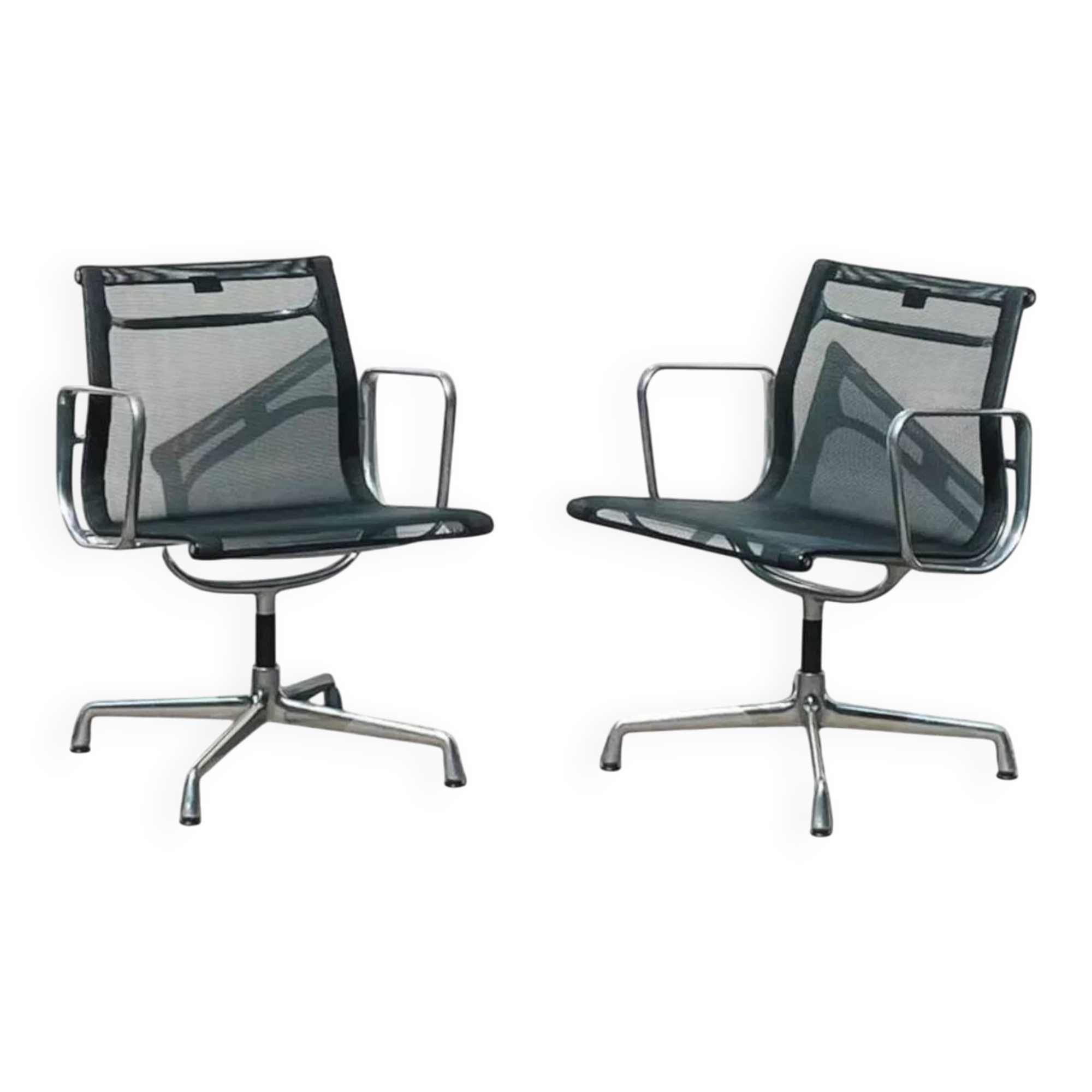 Eames Aluminium Group Chair by Vitra (2004) – Black Mesh, Swivel