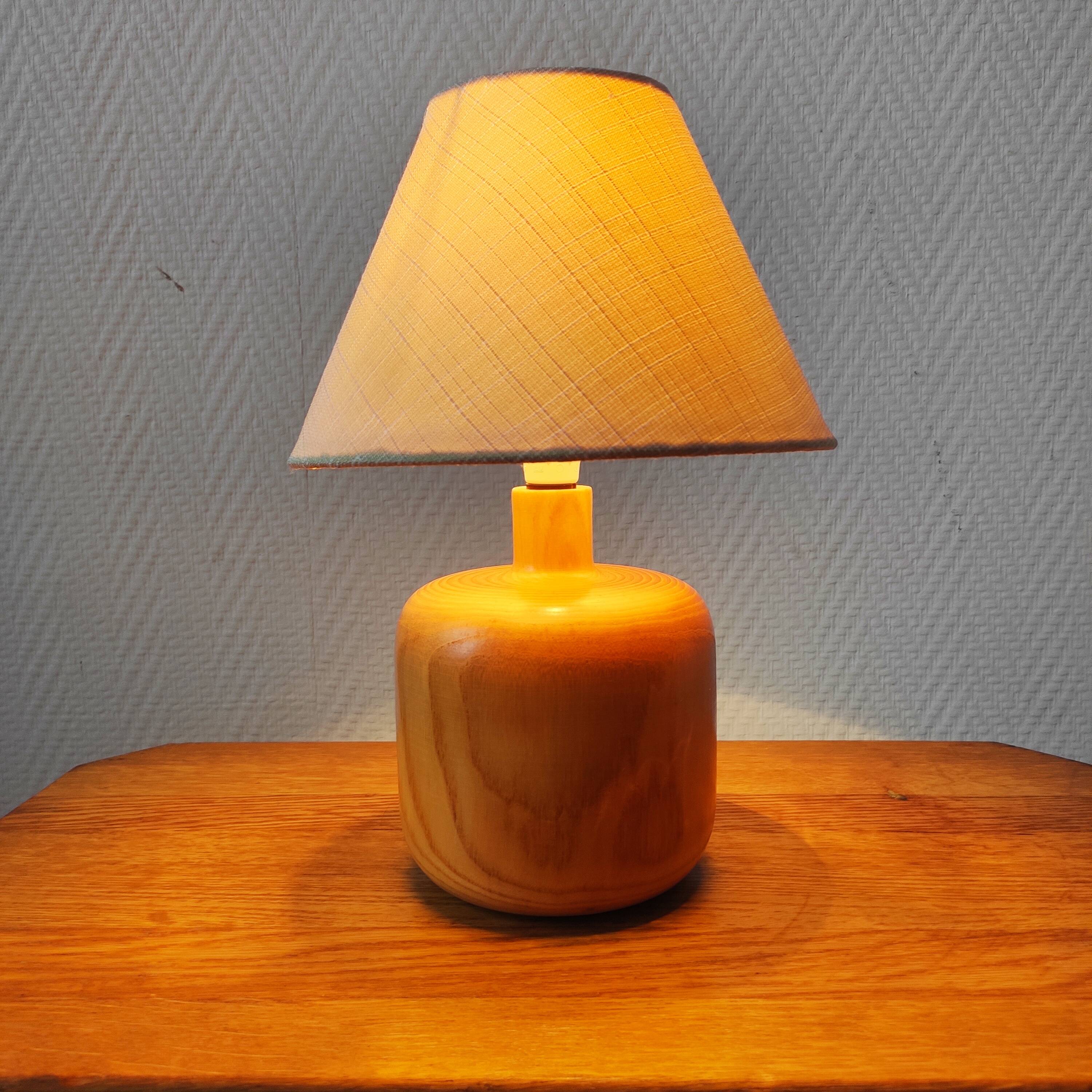 Vintage solid wood lamp from the 1970s in the spirit of Perriand les Arcs.
