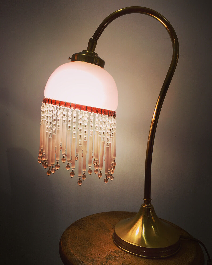 Swan collar and stamps lamp