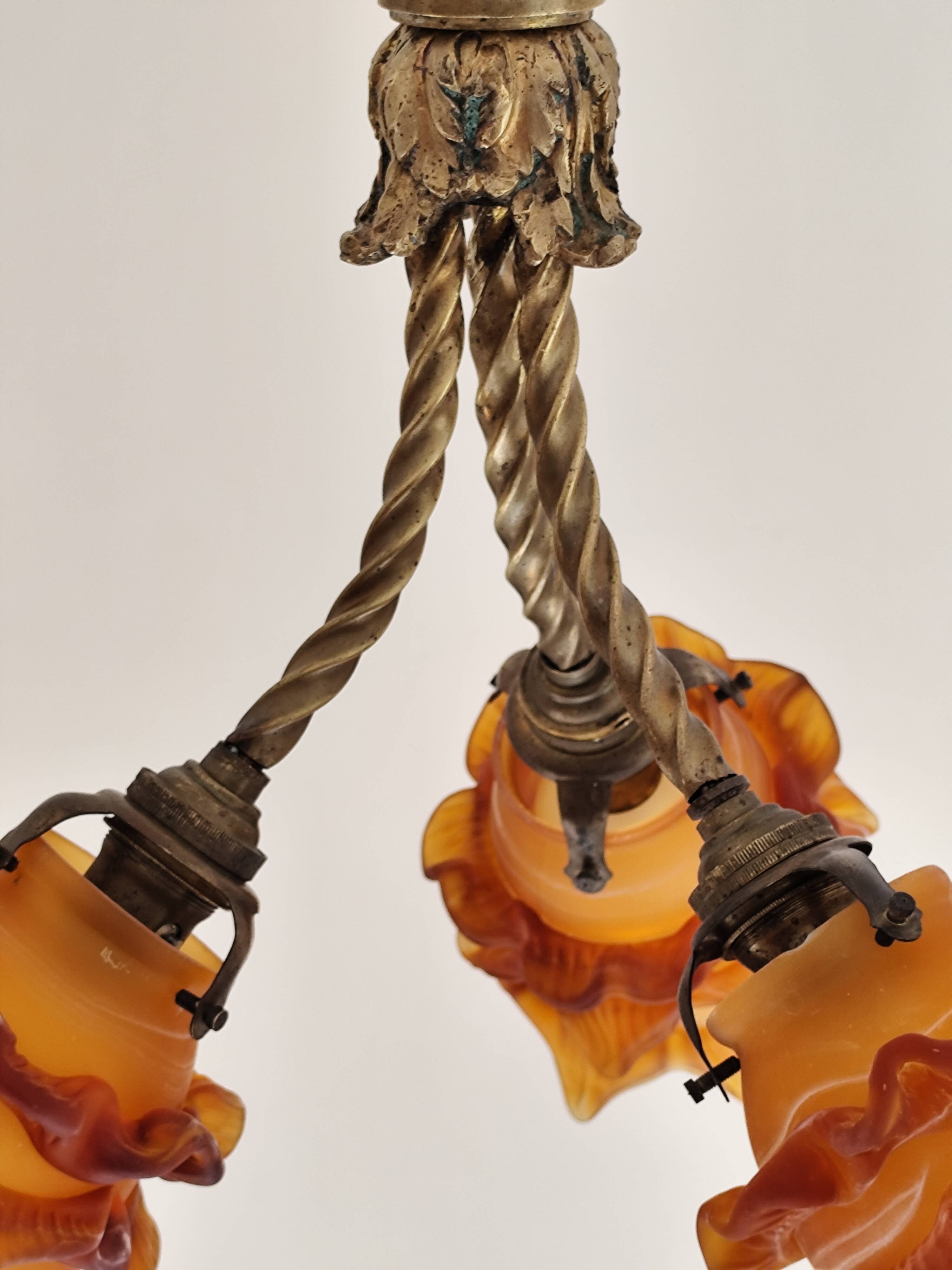 chandelier in Rococo style made of gilded bronze with 3 branches and tulips