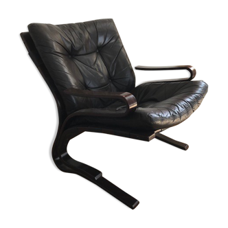 Scandinavian Chair Siesta by Ingmar Relling