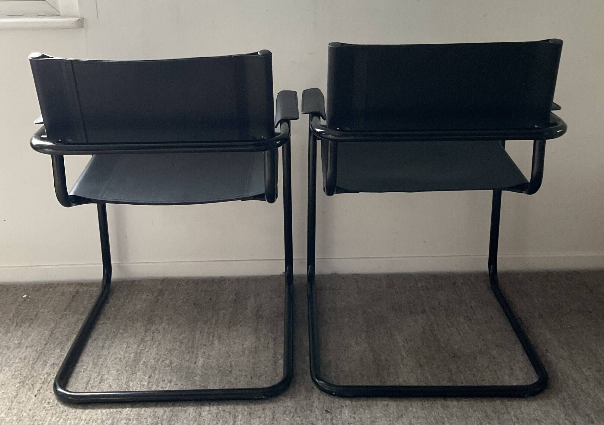 Pair of vintage Cantilever chairs from the 70s-80s