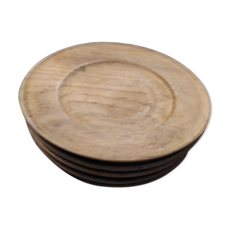 5 solid wooden plates