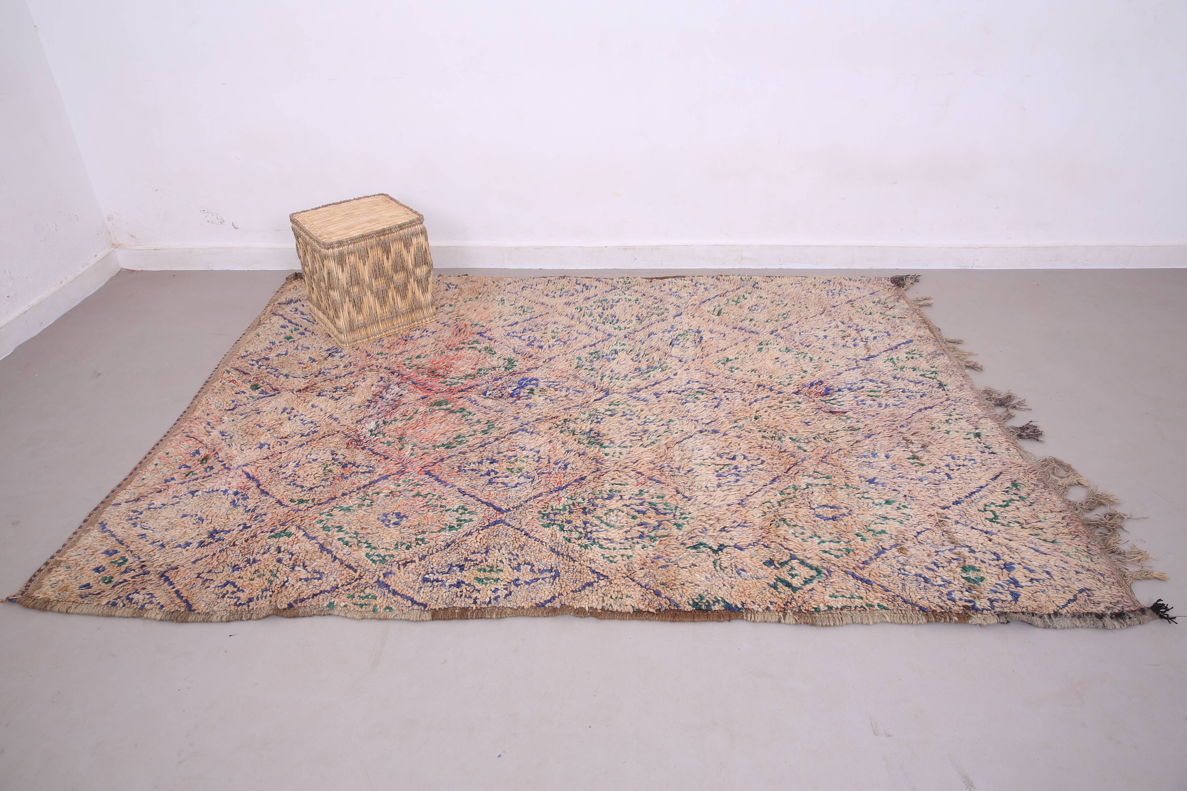 Vintage Moroccan Rug 183 x 257 cm - Berber Wool Rug - Handmade Bohemian Rug