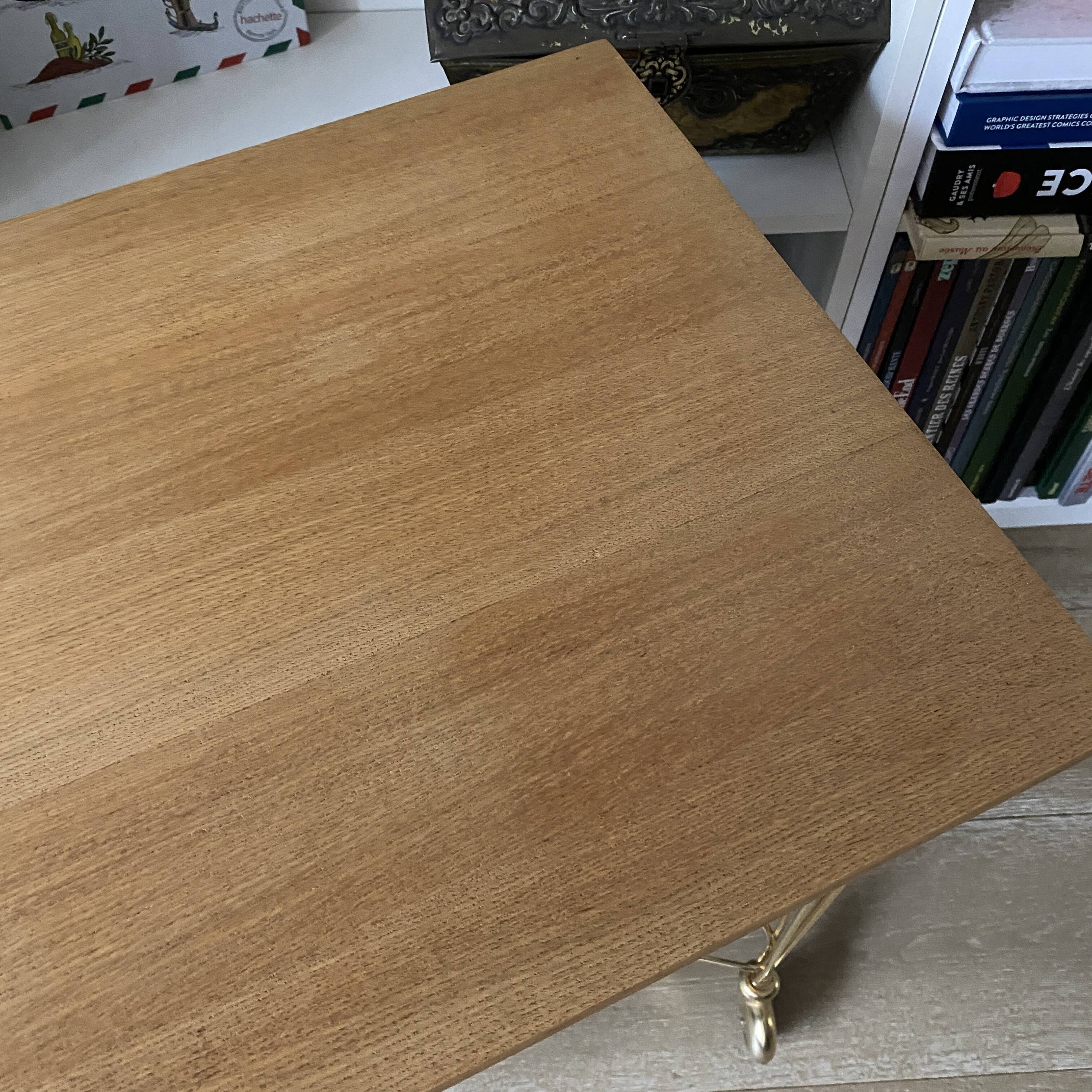 Vinyl rack trolley on wheels