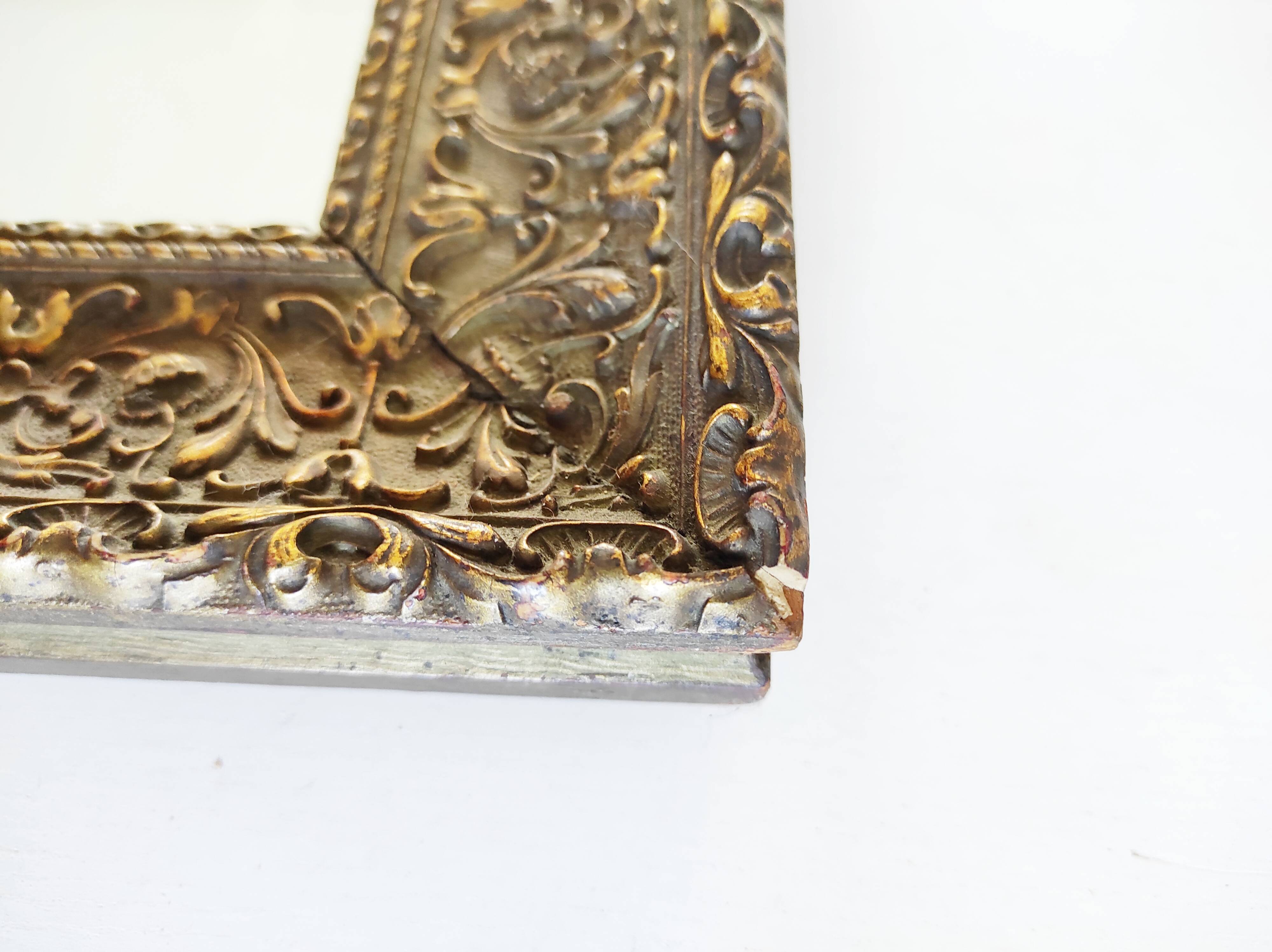 Wooden mirror, edge with embossed flowers 48 x 41 cm