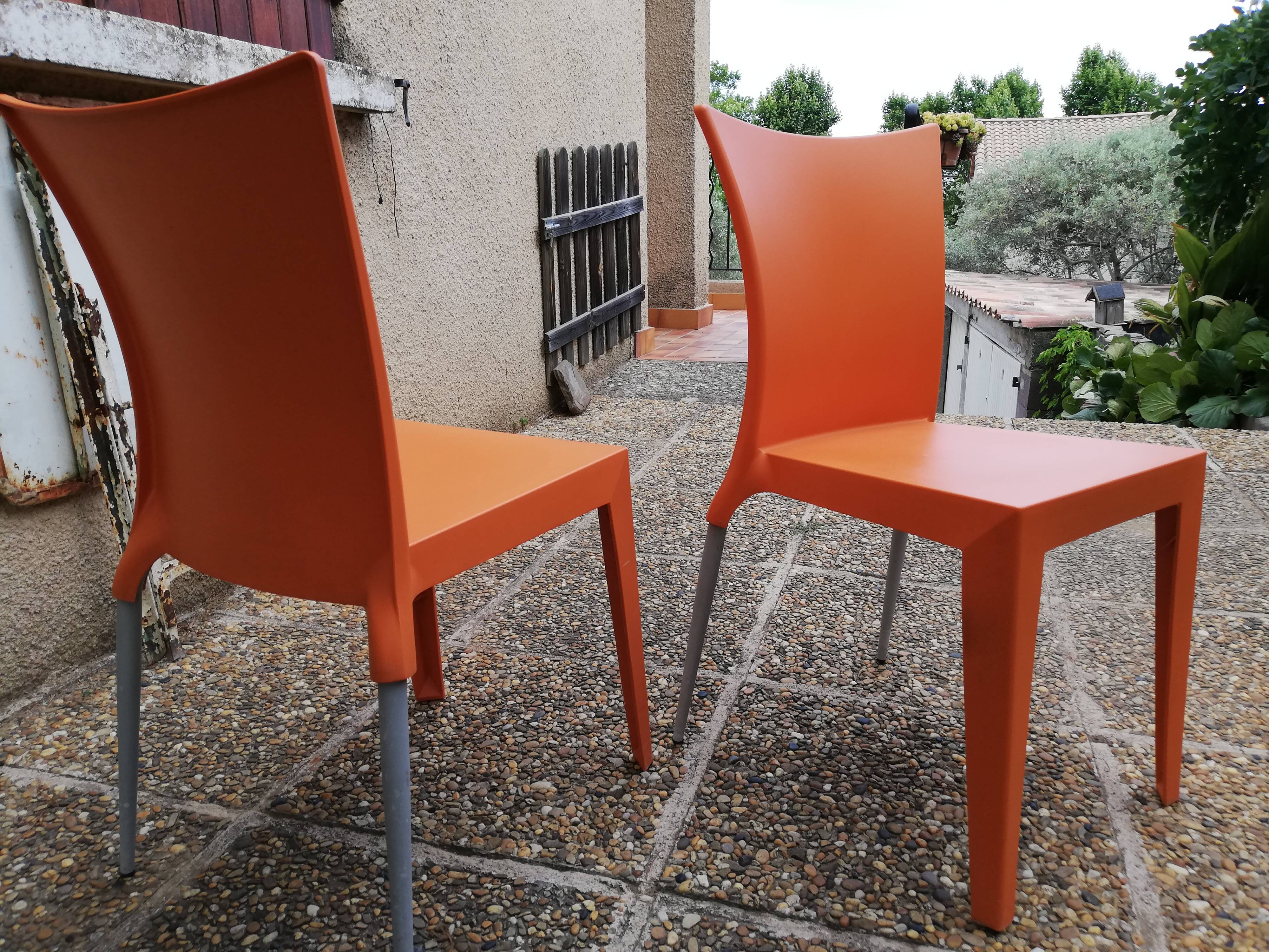 2 chairs by Robby Cantarutti