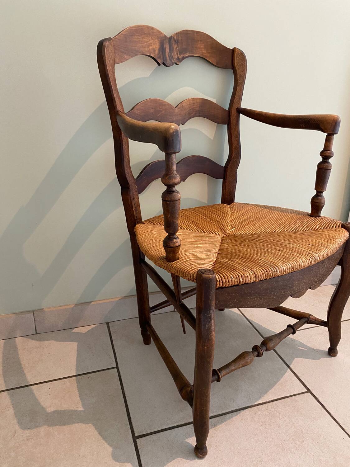 Straw country armchair