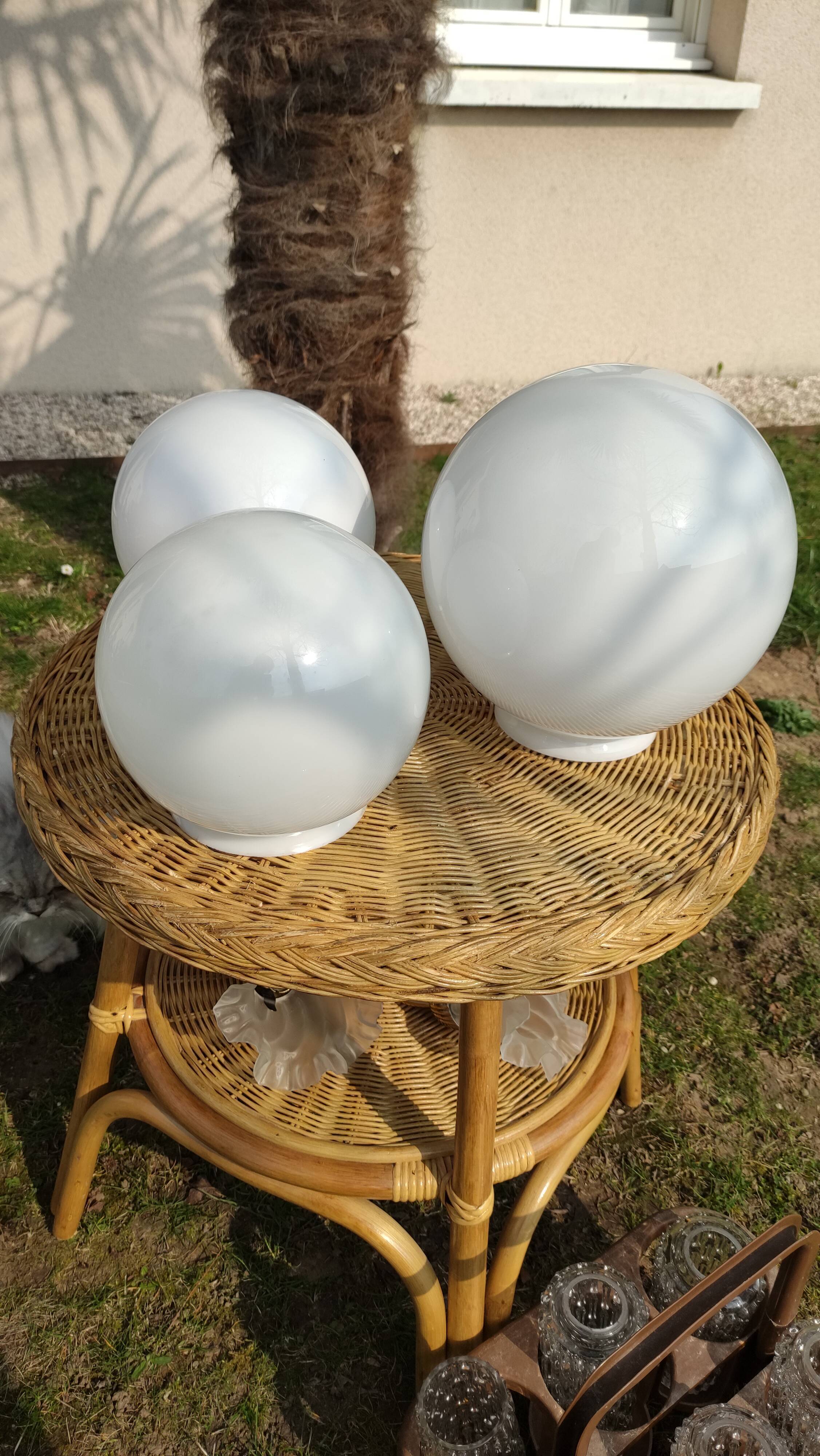 Art Deco globe in white opaline