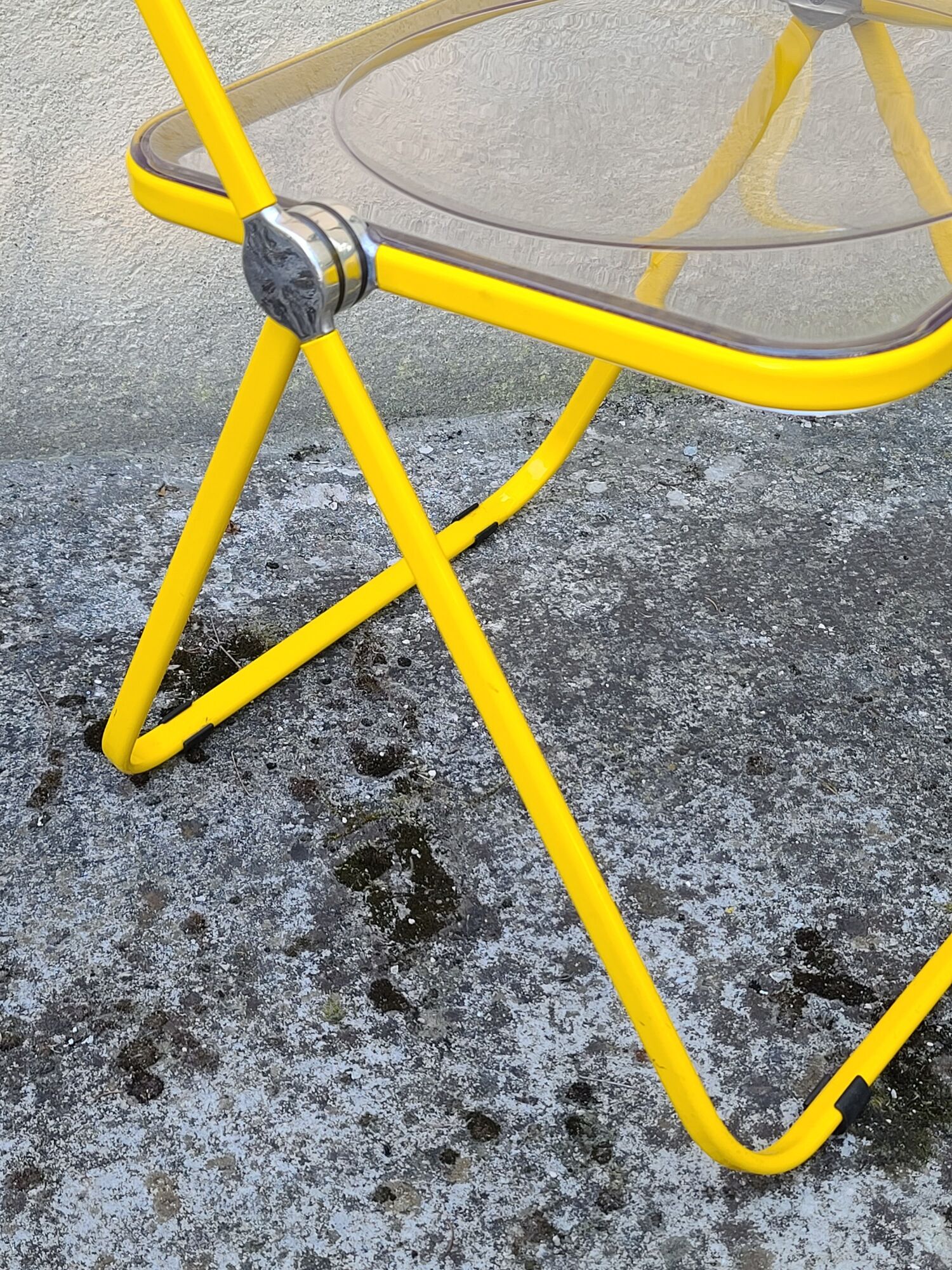 Yellow Plia folding chairs by Giancarlo Piretti for Castelli, 1960