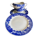 3 Chinese porcelain cups