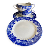 3 Chinese porcelain cups