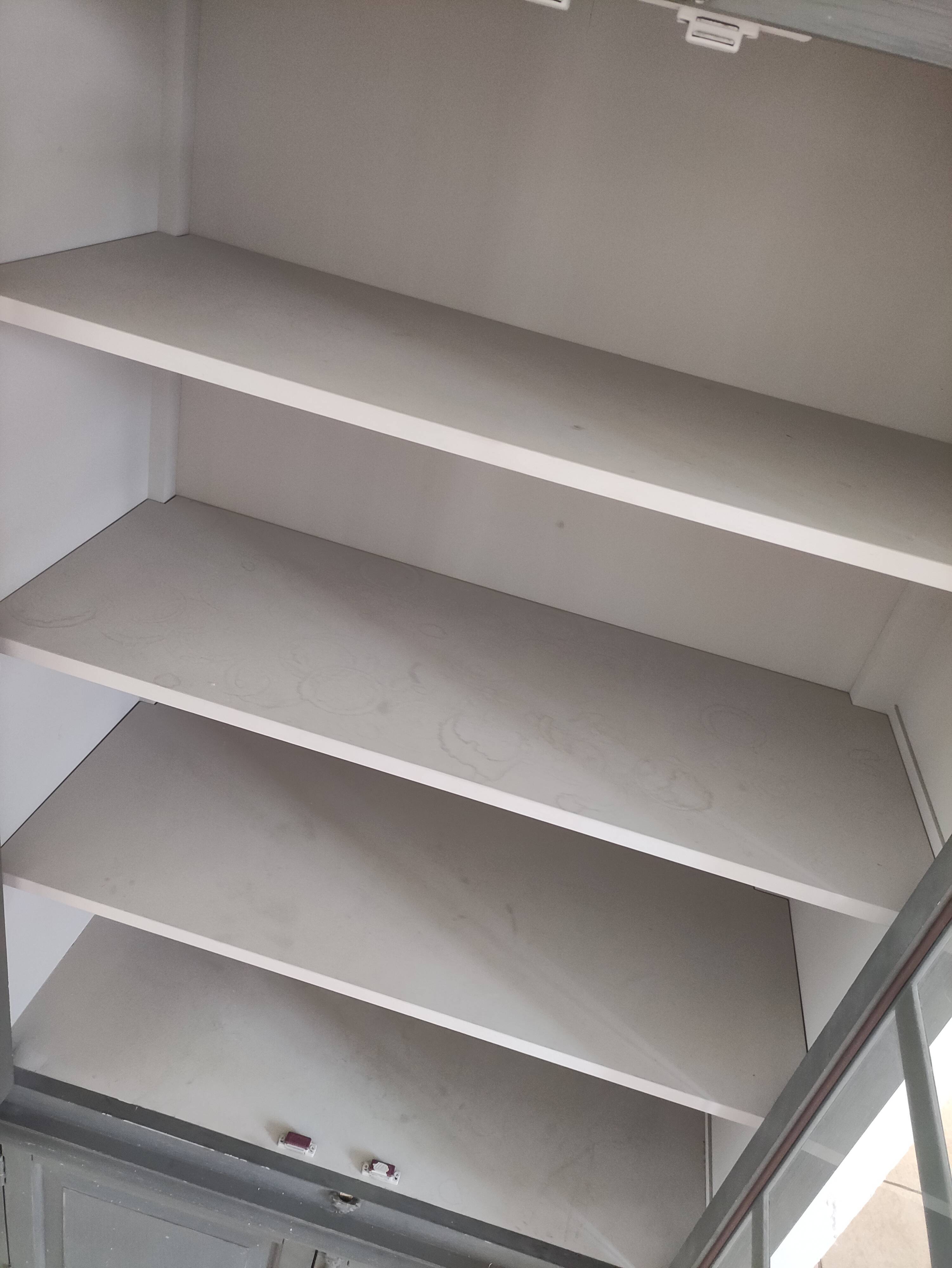 4-door cupboard buffet