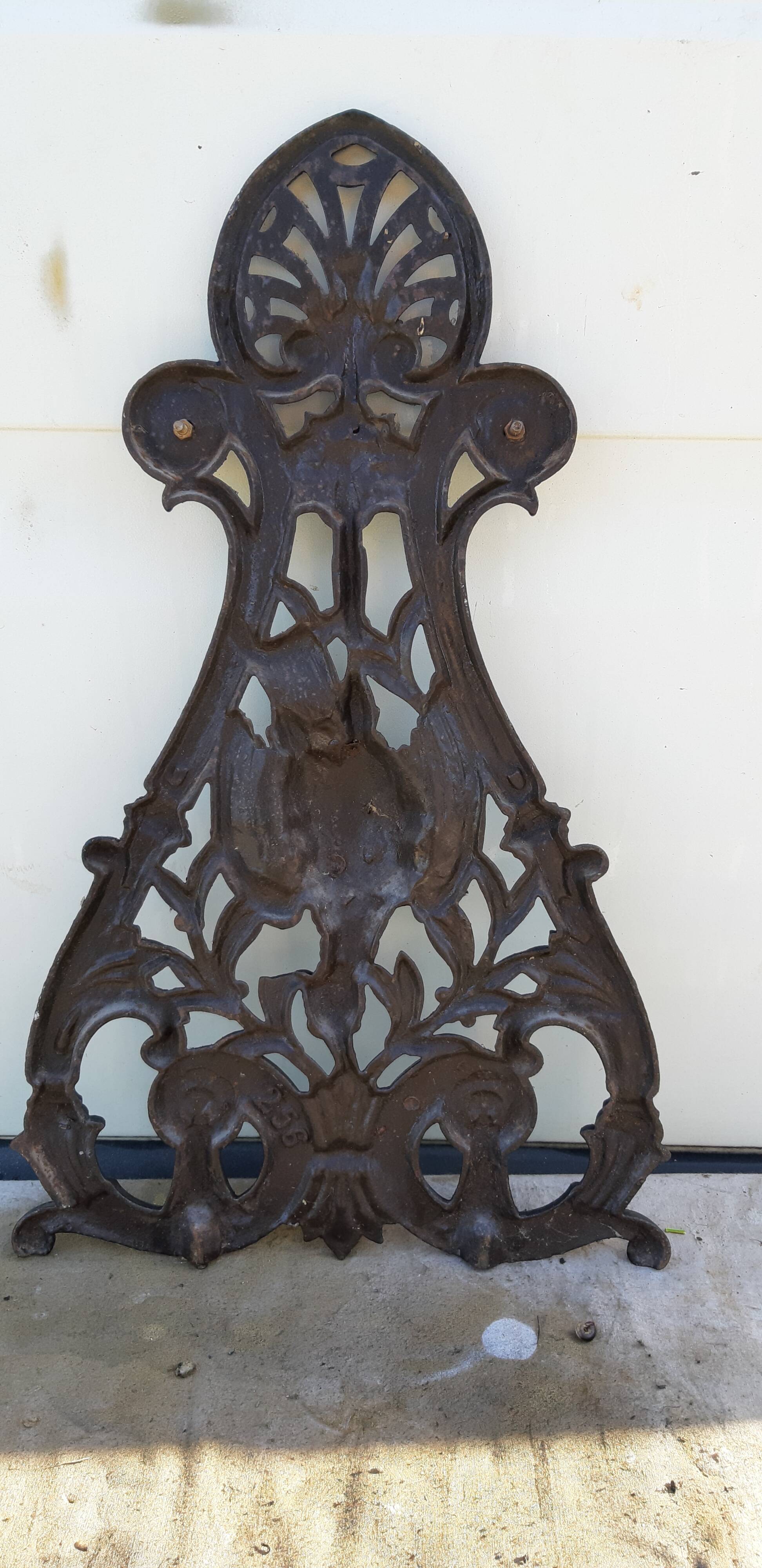 Deco cast iron 19th