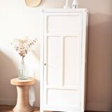 Armoire bonnetière parisienne vintage rénovée