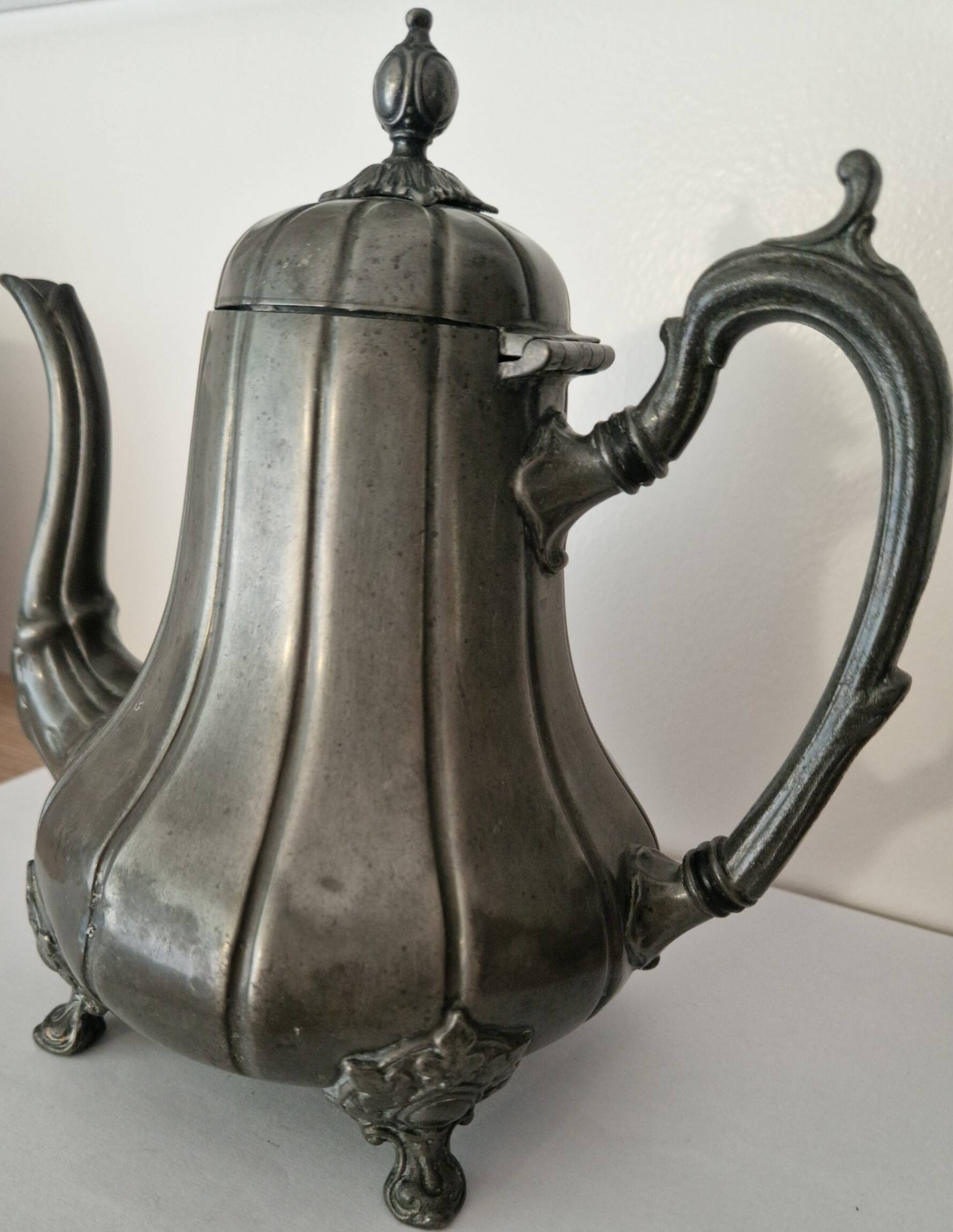 Antique teapot in pewter – Sheffield – Victorian style – 19th century