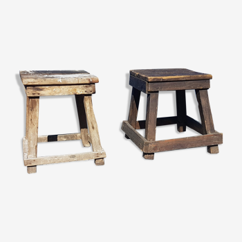 2 tabourrets en bois