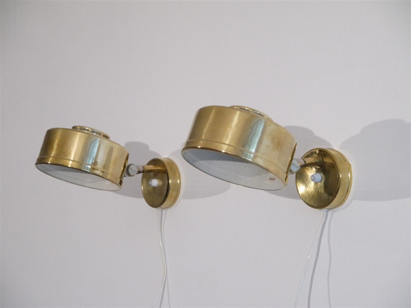 Paire d'appliques scandinaves en laiton de Skeleftea 1970