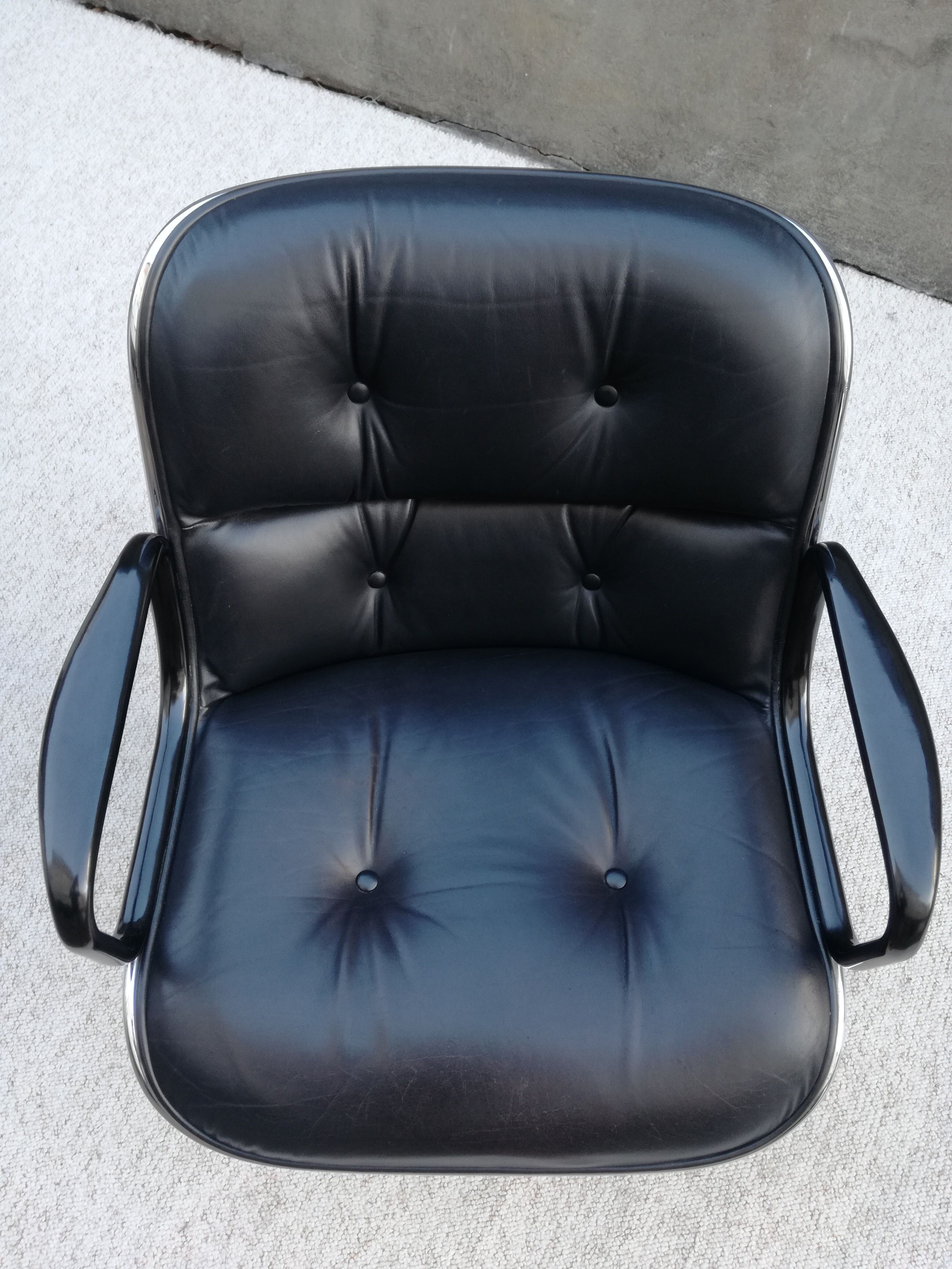 Executive model swivel chair by Charles Pollock edited by Knoll, 1970s