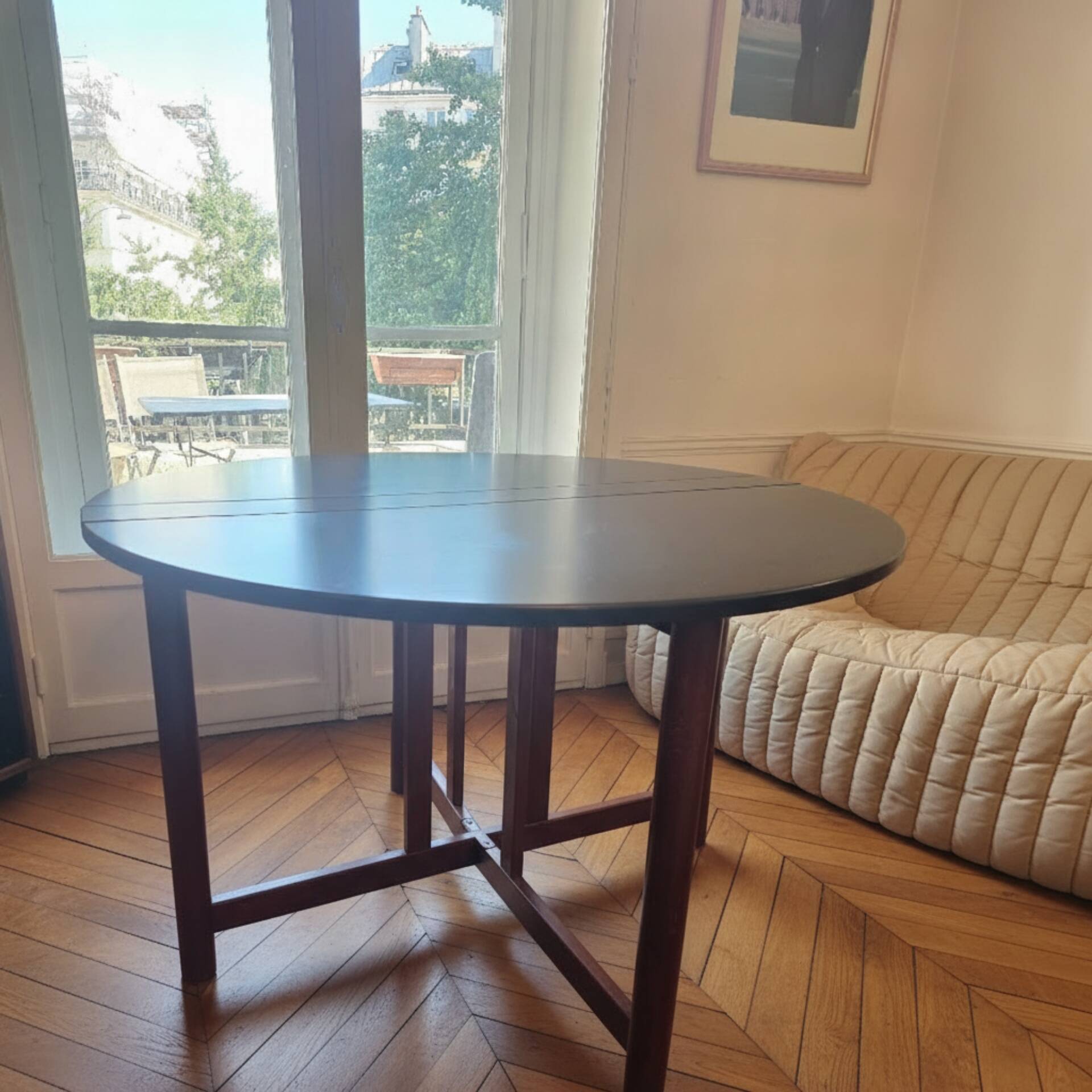 Extendable drop-leaf table for 2 to 5 people - vintage lacquered wood in black