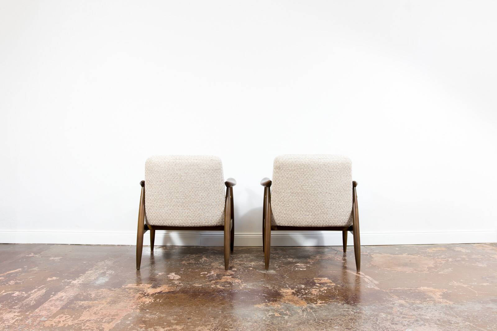 Pair of GFM-87 armchairs by Juliusz Kędziorek, GFM, Poland, 1960s