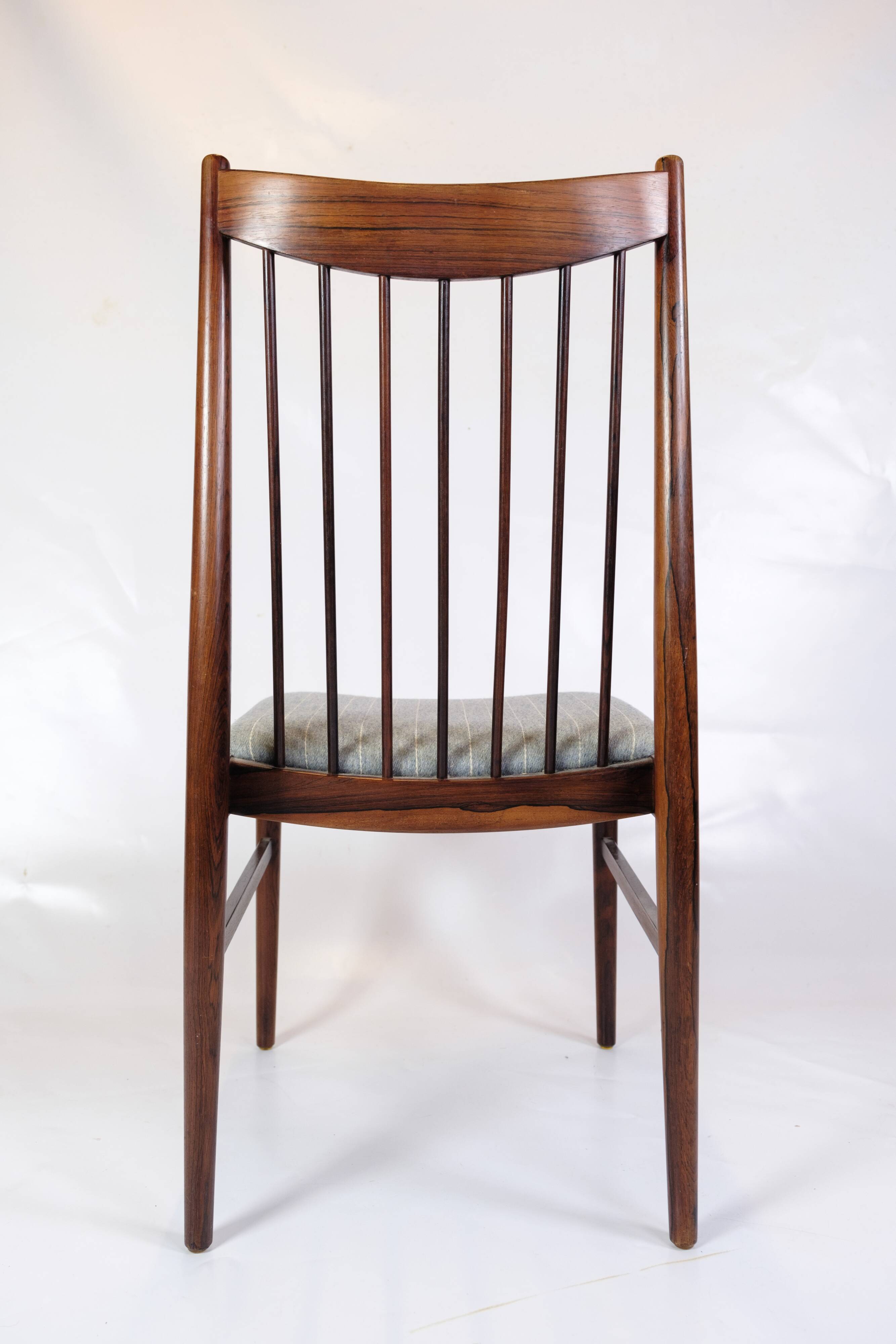Set Of 4 Dining Chairs Model 422 Made In Rosewood By Arne Vodder From 1960s